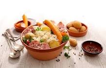 Choucroute au Vin Rouge : Une Alliance Gourmande à Déguster sans Modération