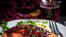 Harmonie Culinaire: Saumon Sublime et Vin Rouge Divin