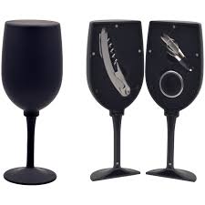 Les Accessoires Indispensables pour les Amateurs de Vins