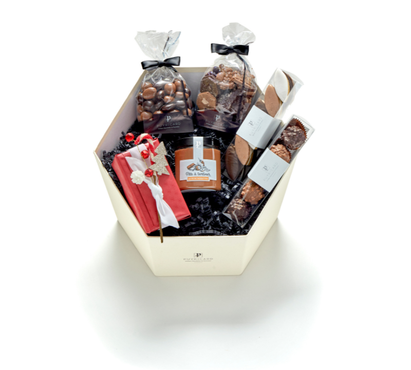 Découvrez l’Art des Coffrets Cadeaux : Des Présents Sur-Mesure pour Toutes les Occasions